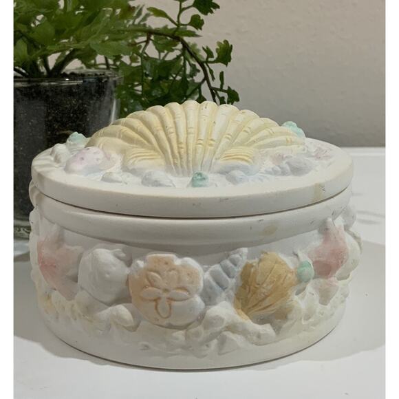 Vtg Pastel Seashell Starfish Round Ceramic Trinket Box Dish W Lid Coastal Decor - Picture 5 of 7